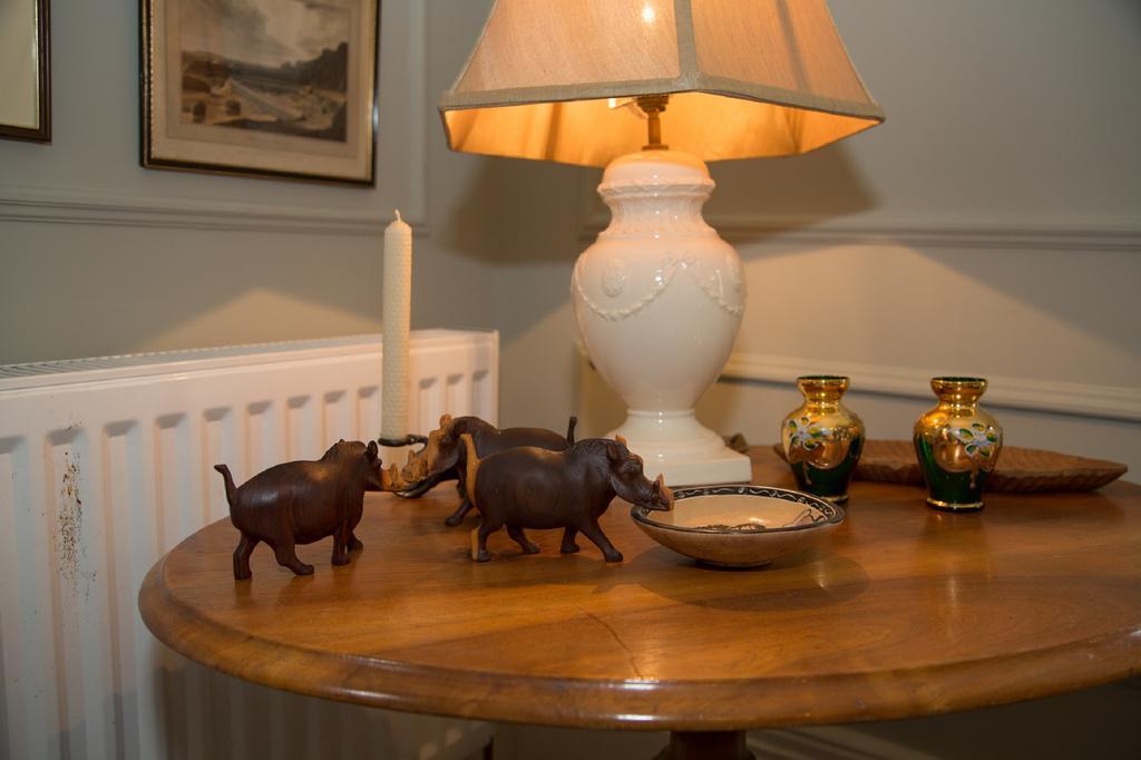 Southbank House Bed & Breakfast เฮริฟอร์ด ภายนอก รูปภาพ