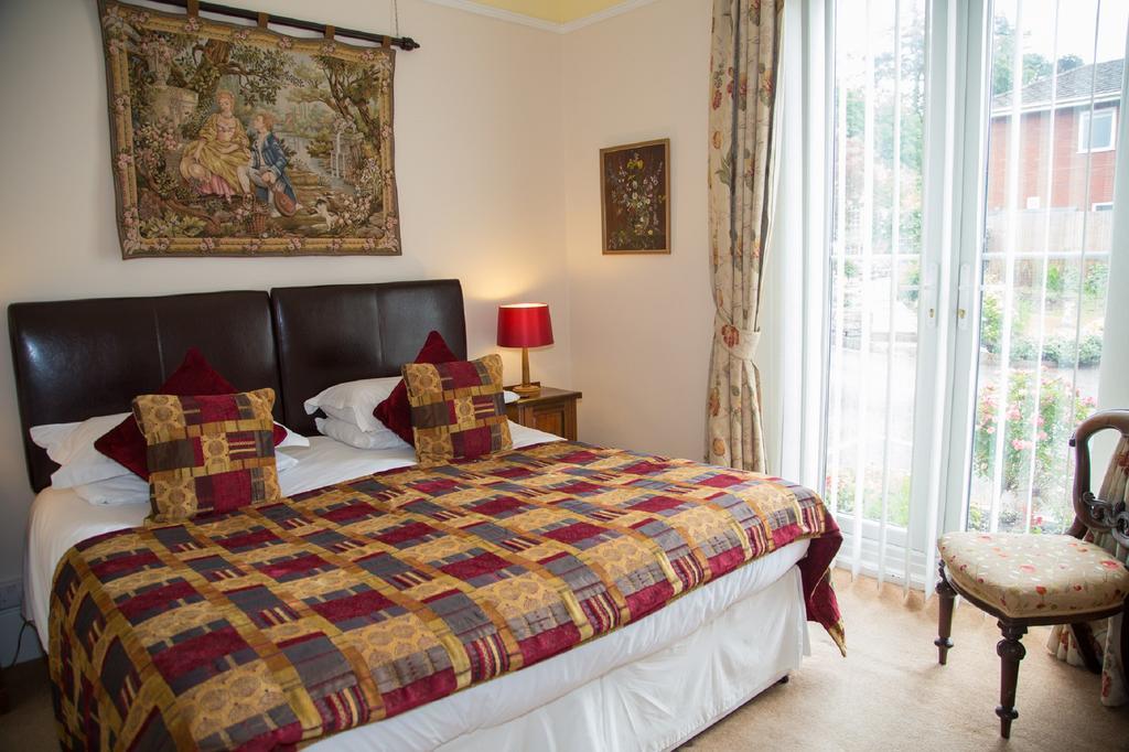 Southbank House Bed & Breakfast เฮริฟอร์ด ภายนอก รูปภาพ