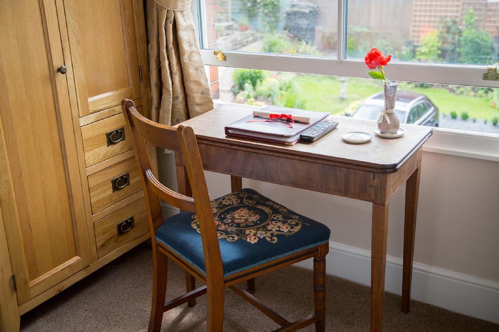 Southbank House Bed & Breakfast เฮริฟอร์ด ภายนอก รูปภาพ